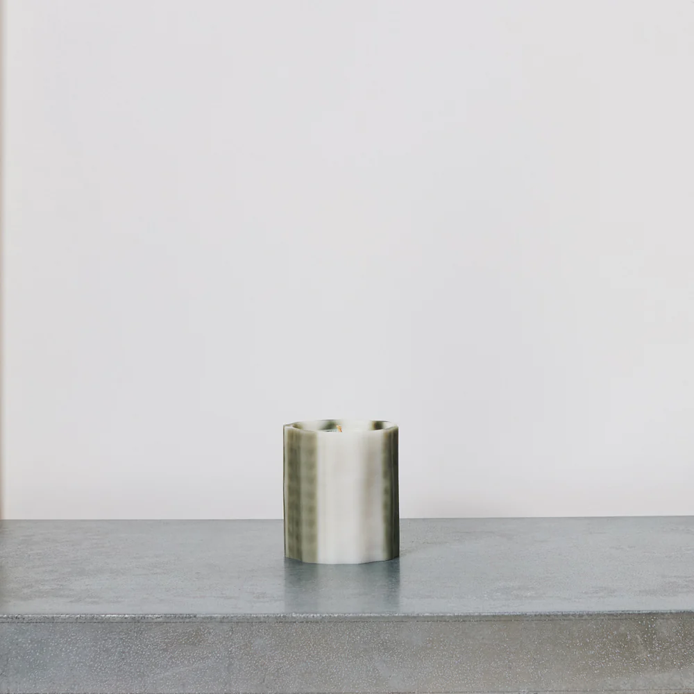 Bougie parfumée - Gris - Le Feu de l'Eau - Image 2
