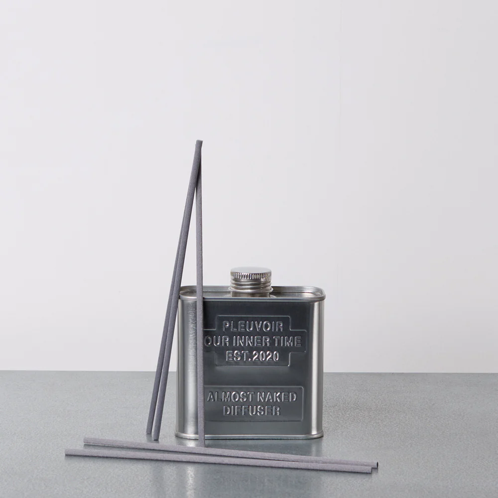 Diffuseur - Almost Naked - Pleuvoir