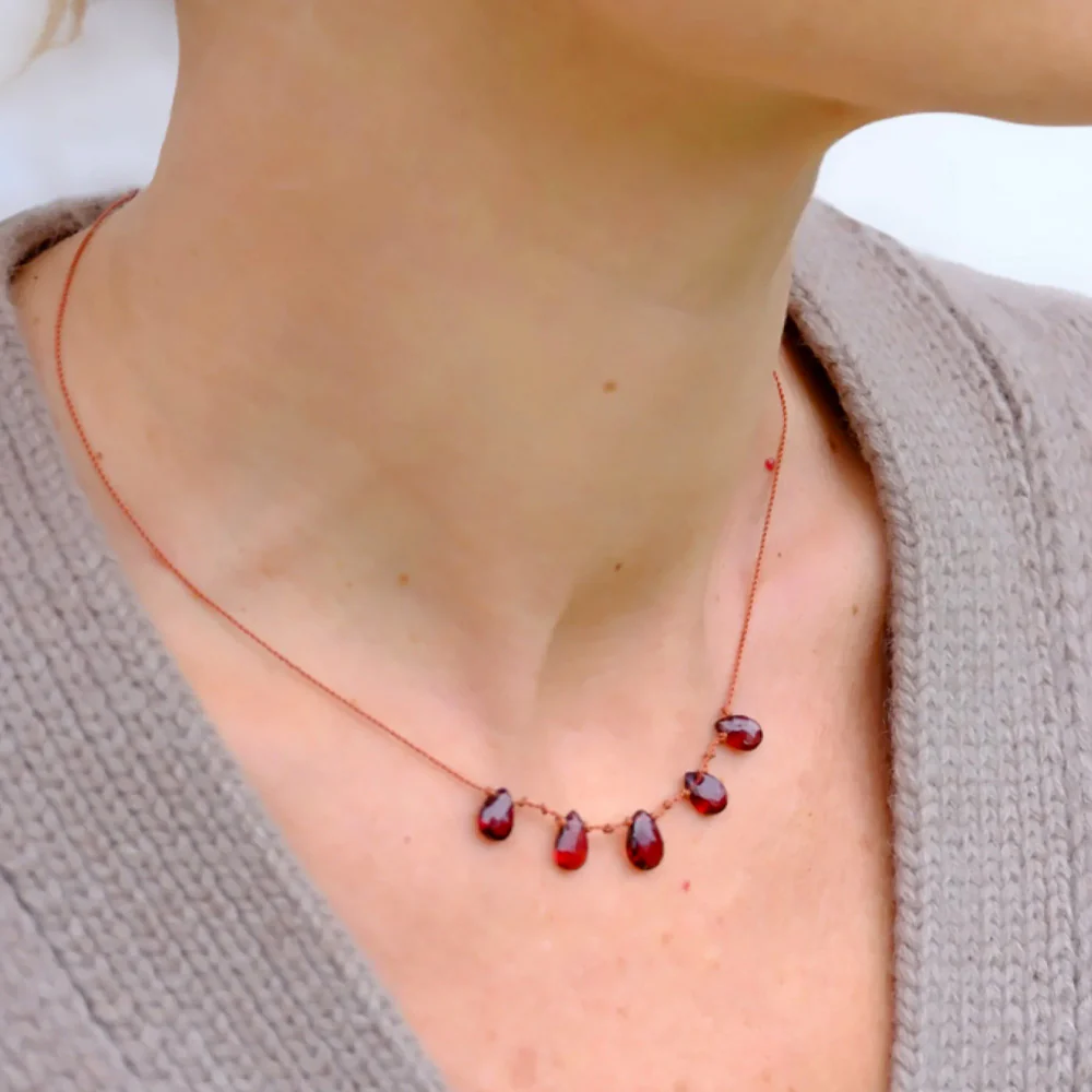 Ivarene - Collier 5 gouttes - Grenat - Image 2