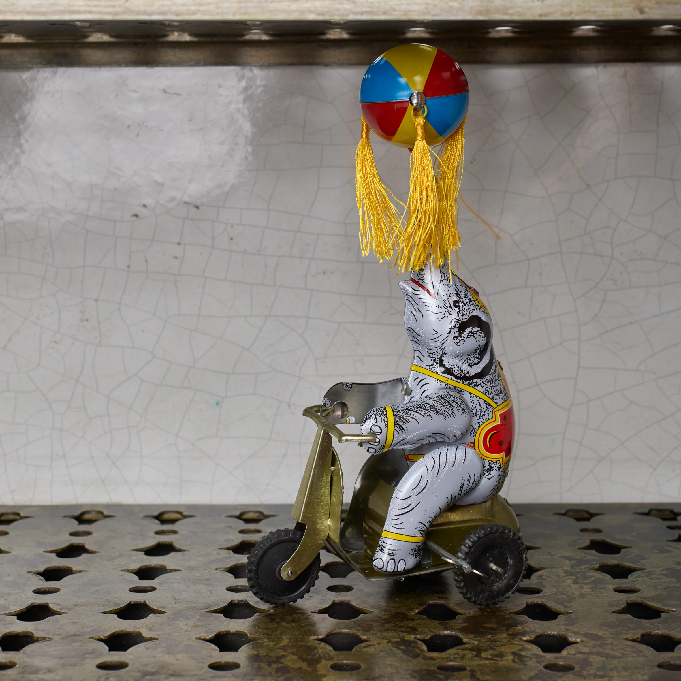 Jouet - Eléphant sur tricycle - Image 3
