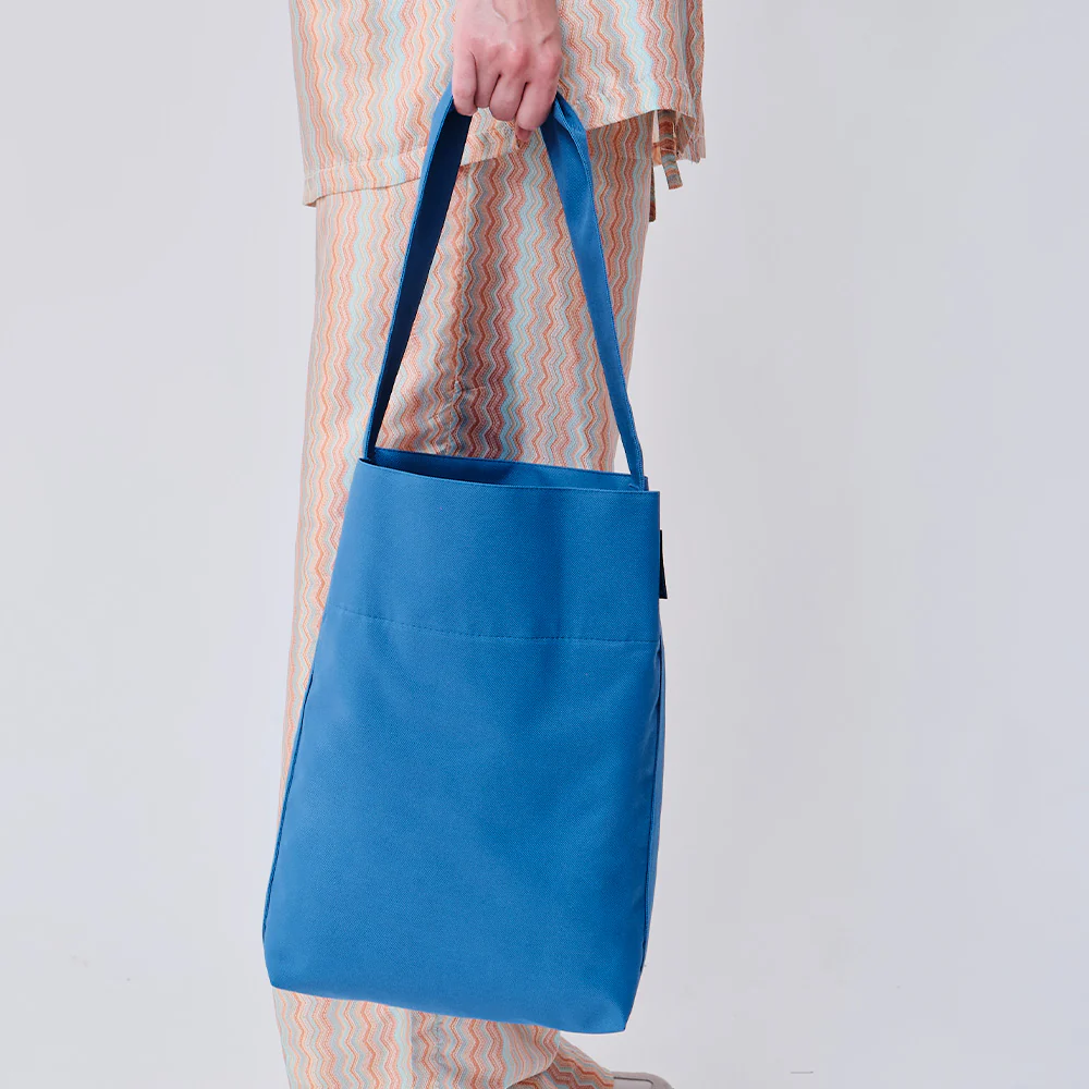 Kaan - Sac Midi Bucket Tote - Cobalt - Image 3