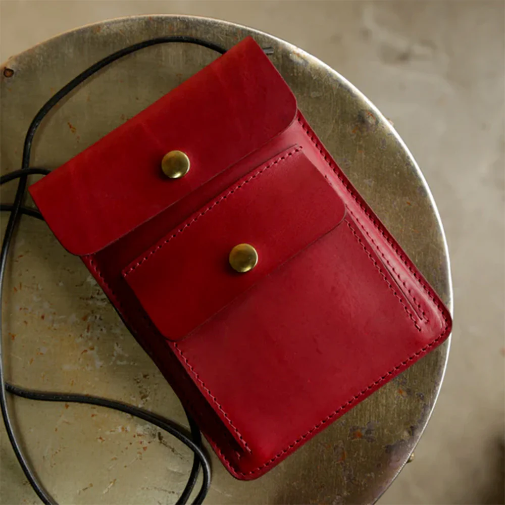 Kate Sheridan - Sac Scout - Beetroot - Image 2