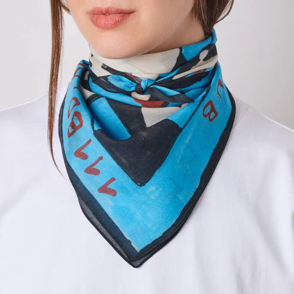 Merci - Bandana Ars Vivendi Virtus Est - Bleu Chessclub - Image 2