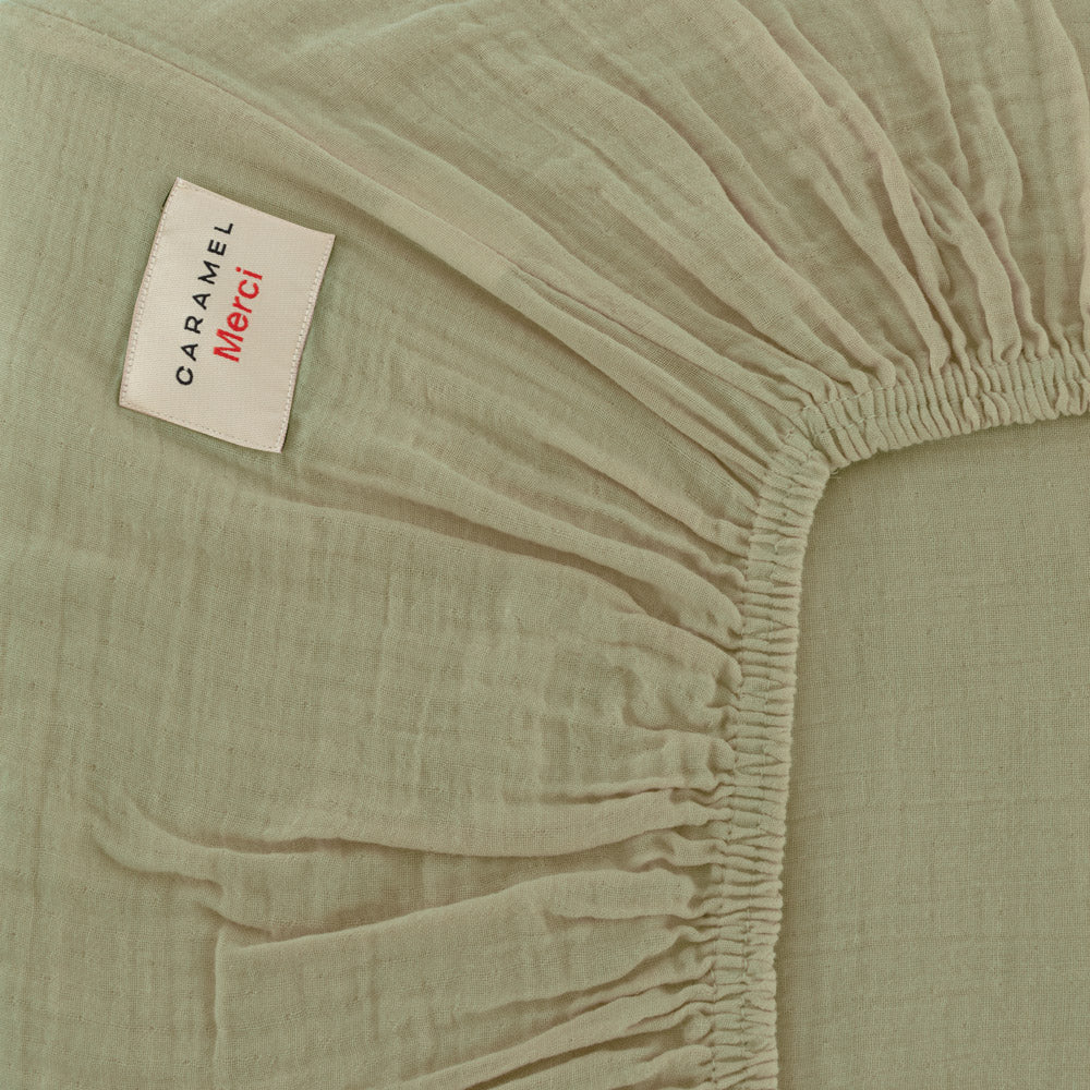 Caramel x Merci - Drap-housse en gaze de coton - Vert 77 Rue de Varenne - Image 3