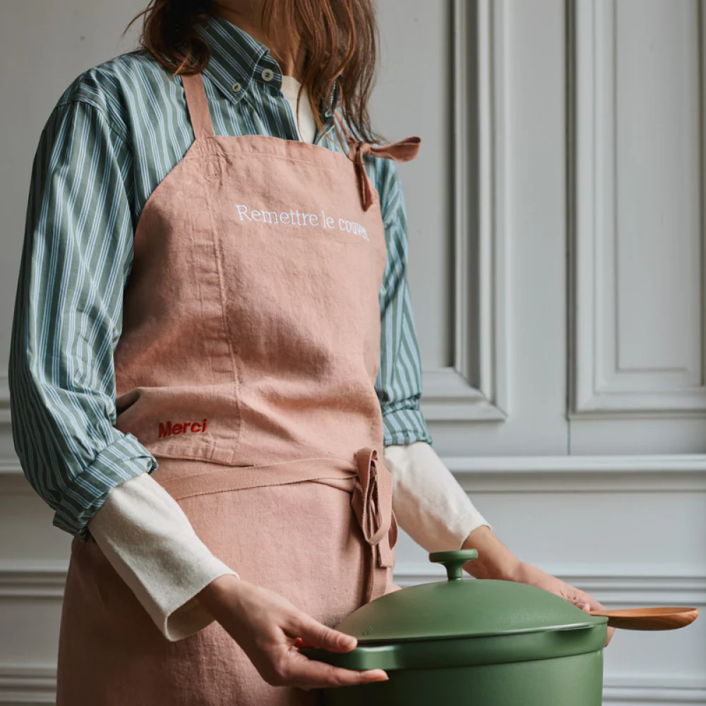 Merci x Our Place - Tablier en lin lavé - Rose Argile - Image 2