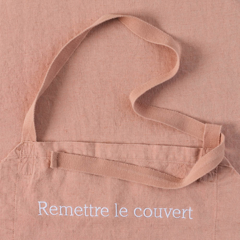 Merci x Our Place - Tablier en lin lavé - Rose Argile - Image 3