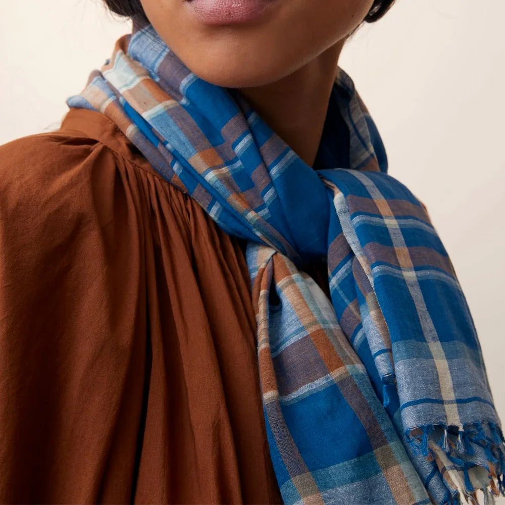 Moismont - Foulard n°768 - Bleu Royale - Image 2