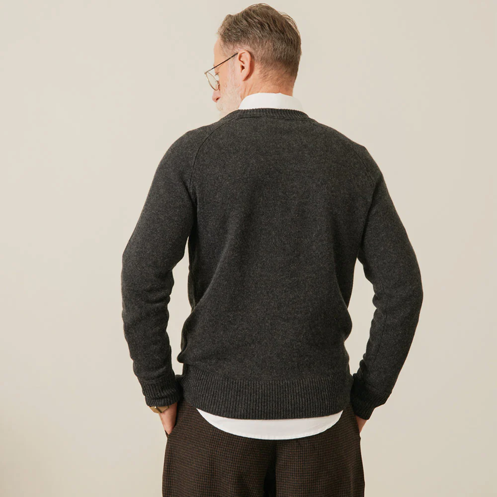 Merci - Pull Boxy en cachemire - Fusain - Image 4