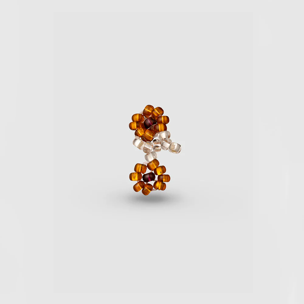 Pura Utz - Boucles d'oreilles Ear Stick Fleur - Marron