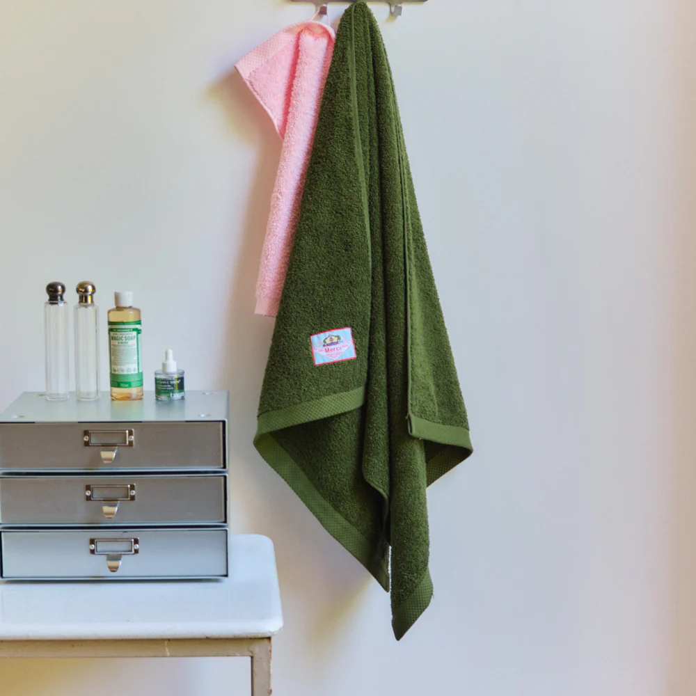 Serviette de bain en éponge - Kaki Ombre